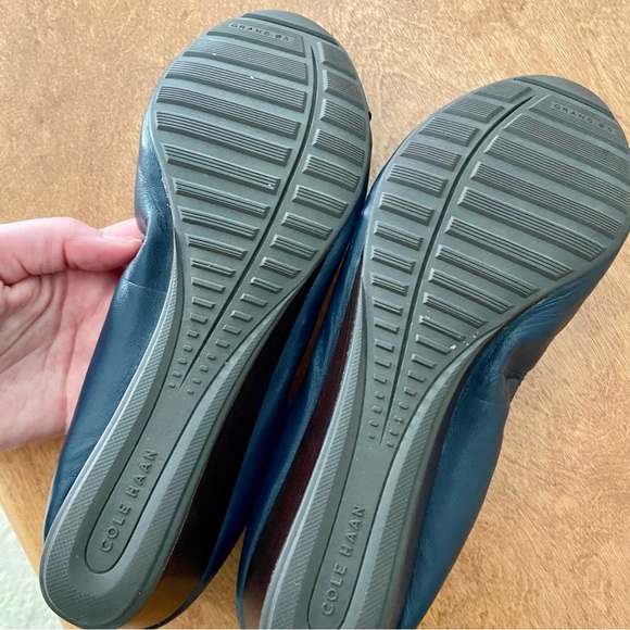 Cole Haan Navy Wedge Heels 10.5 - Picture 4 of 6